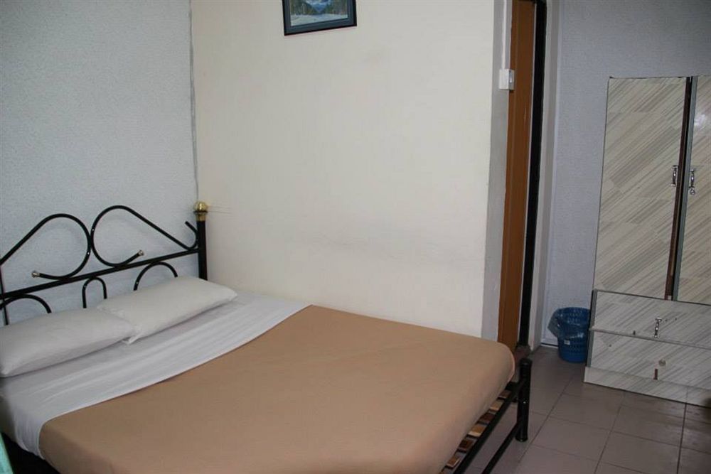 Twin Pines Rumah tetamu *